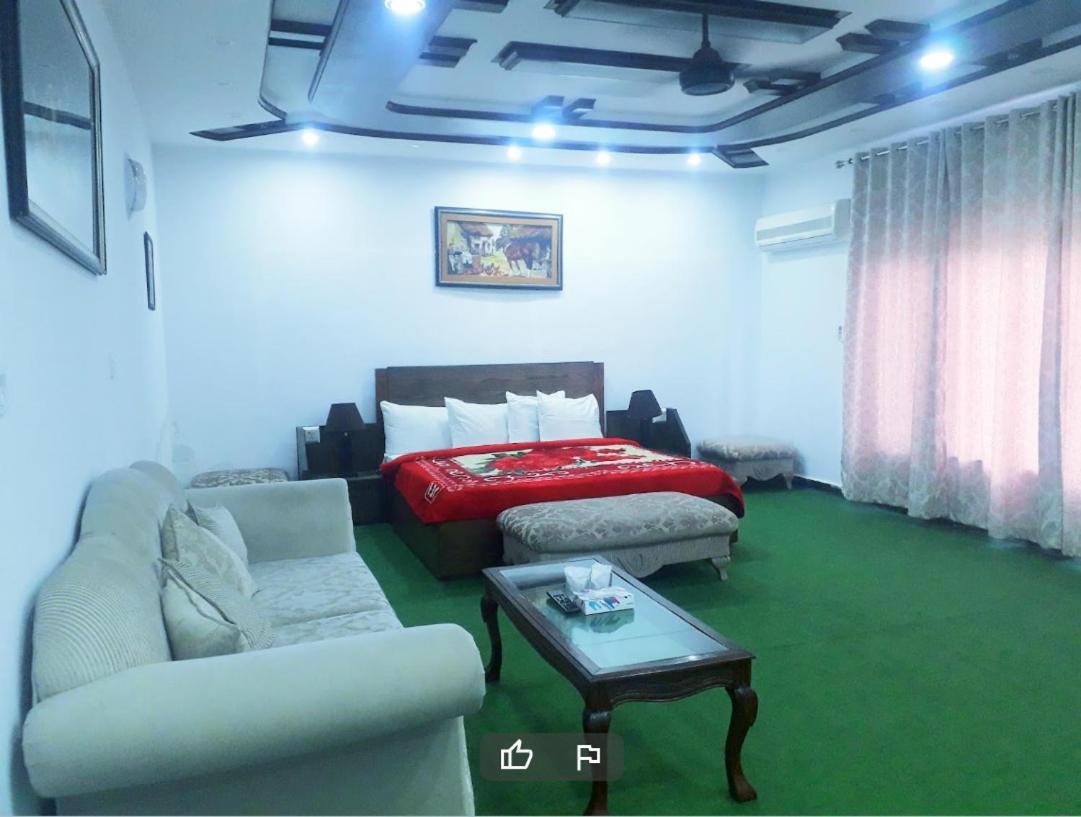 Mulberry Guest House F-10 Islamabad Exteriör bild