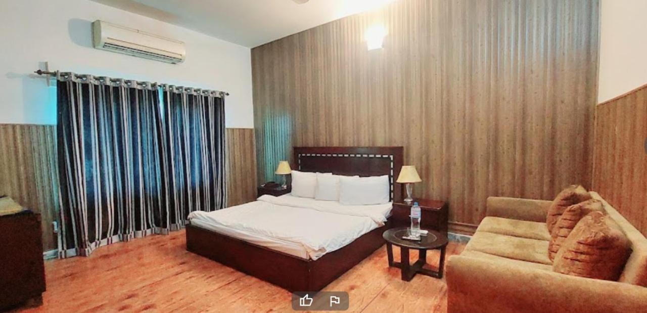 Mulberry Guest House F-10 Islamabad Exteriör bild